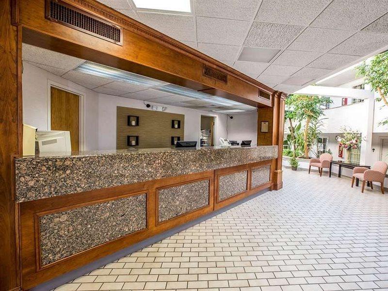 Greeneville Inn And Suites Екстер'єр фото